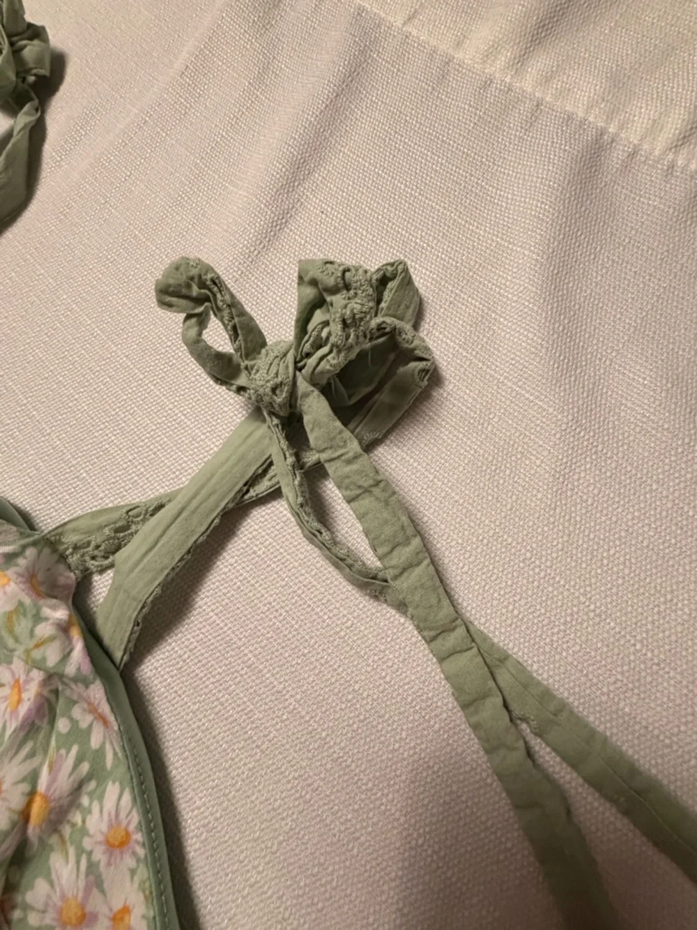 Women’s Floral Tie-Shoulder Mini Dress - Green - Picture 4 of 8